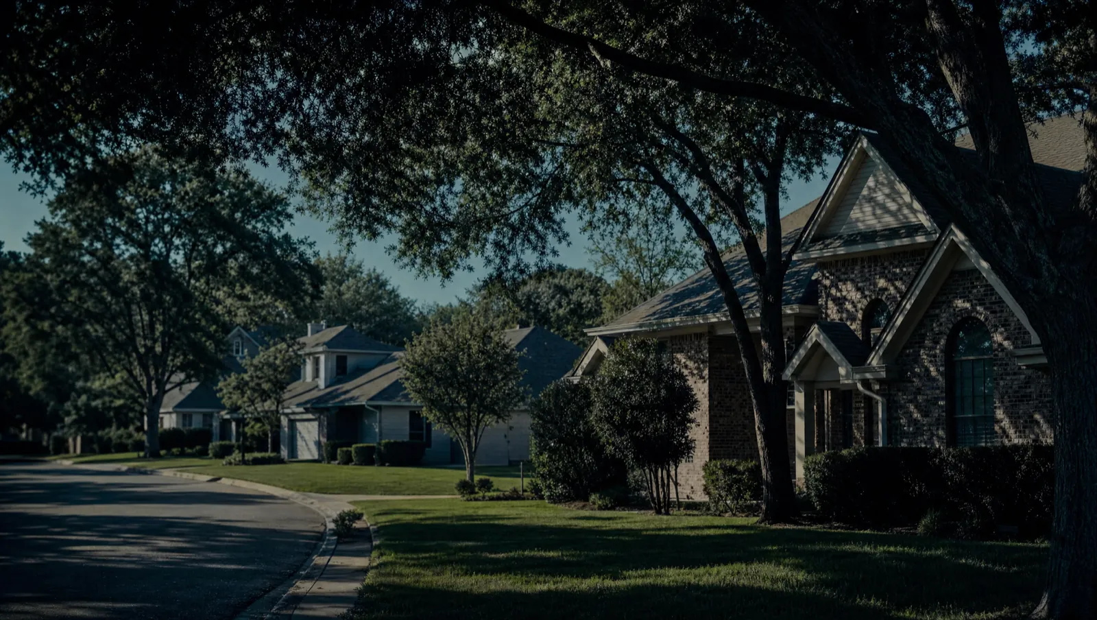 Newer brick homes on generous lots in Robinson, TX 76706, along the Hewitt-Robinson corridor